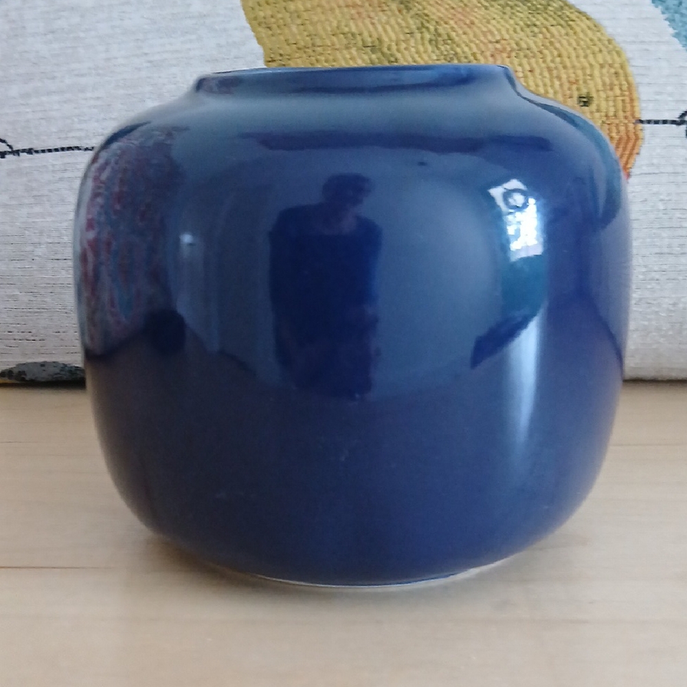 Vintage Dark Blue Round Squat Ceramic Vase Made In Taiwan